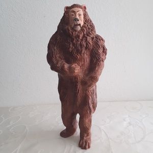 Vintage Collectible  Toy 1995 Wizard Of Oz Figurine Cowardly Lion